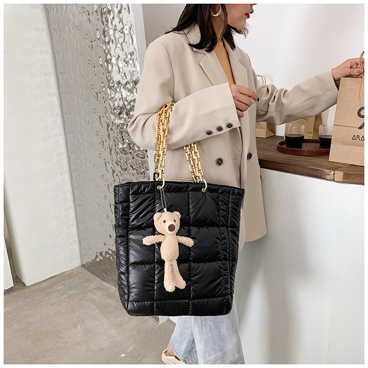 Borsa a Spalla da Donna Street Style con Eleganza